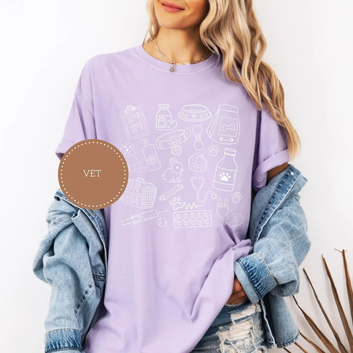 Vet Doodle Icons Graphic Tee product image 1